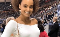 深航空姐不雅照曝光